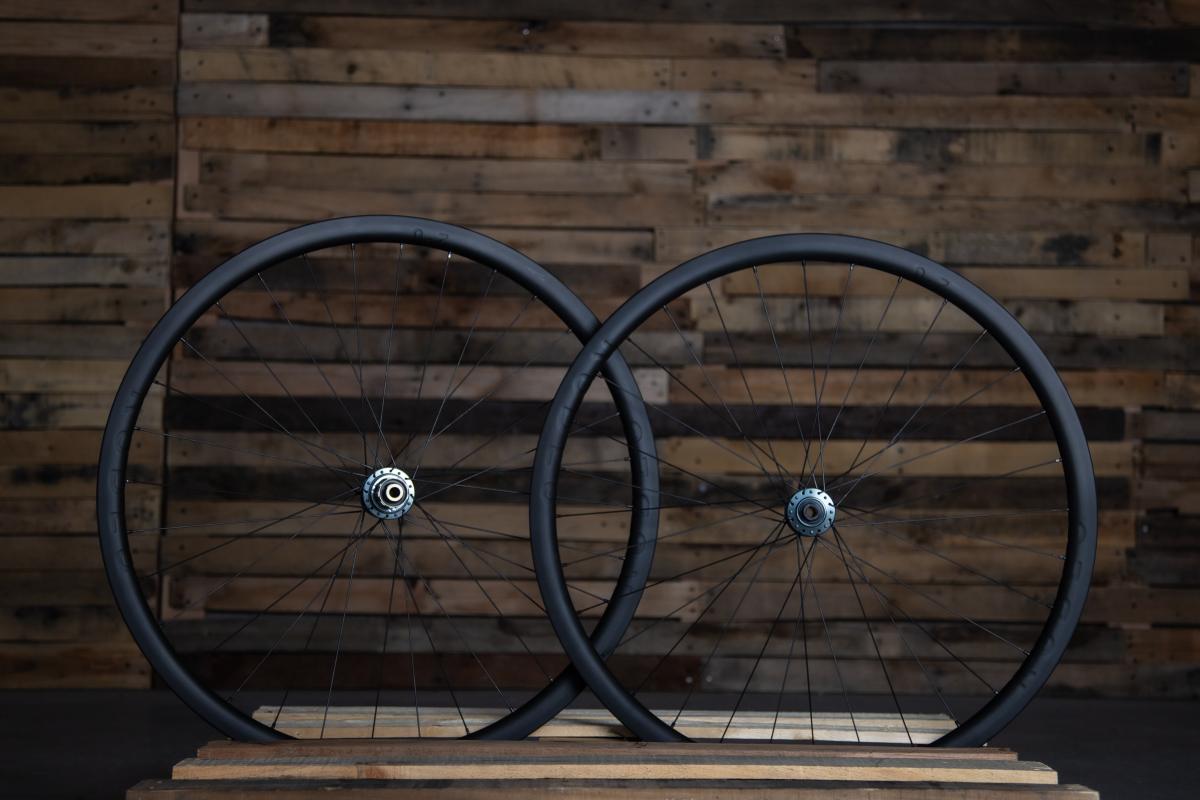Rodeo 2.0 650b Carbon Wheelset