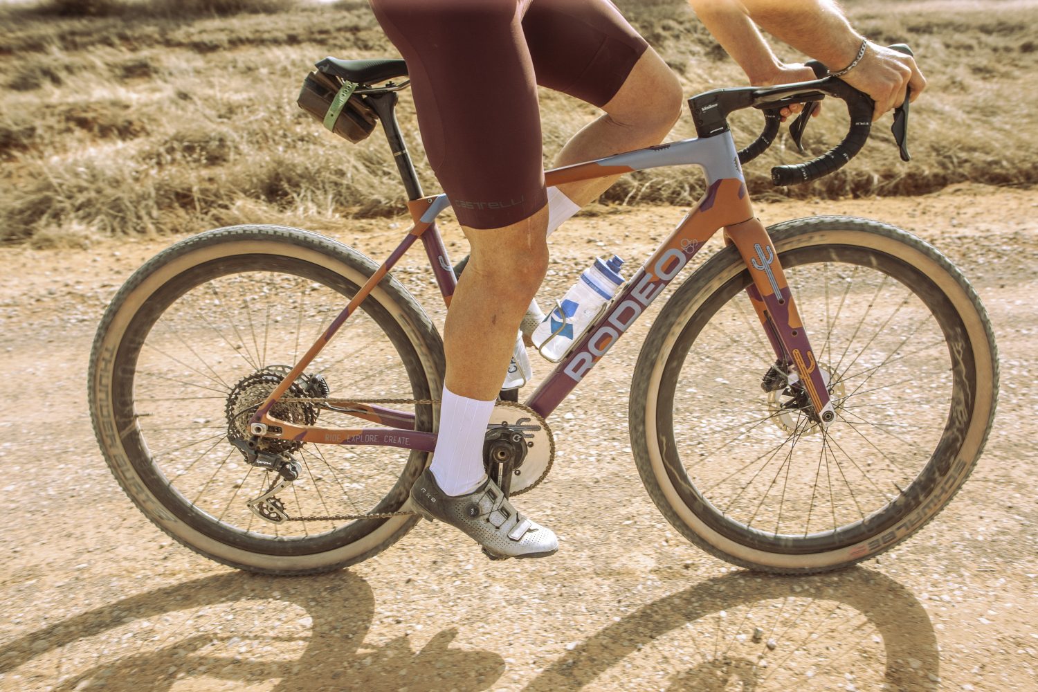 Podcast: Big Tire Talk – what is behind the shift to mountain bike tires on gravel?